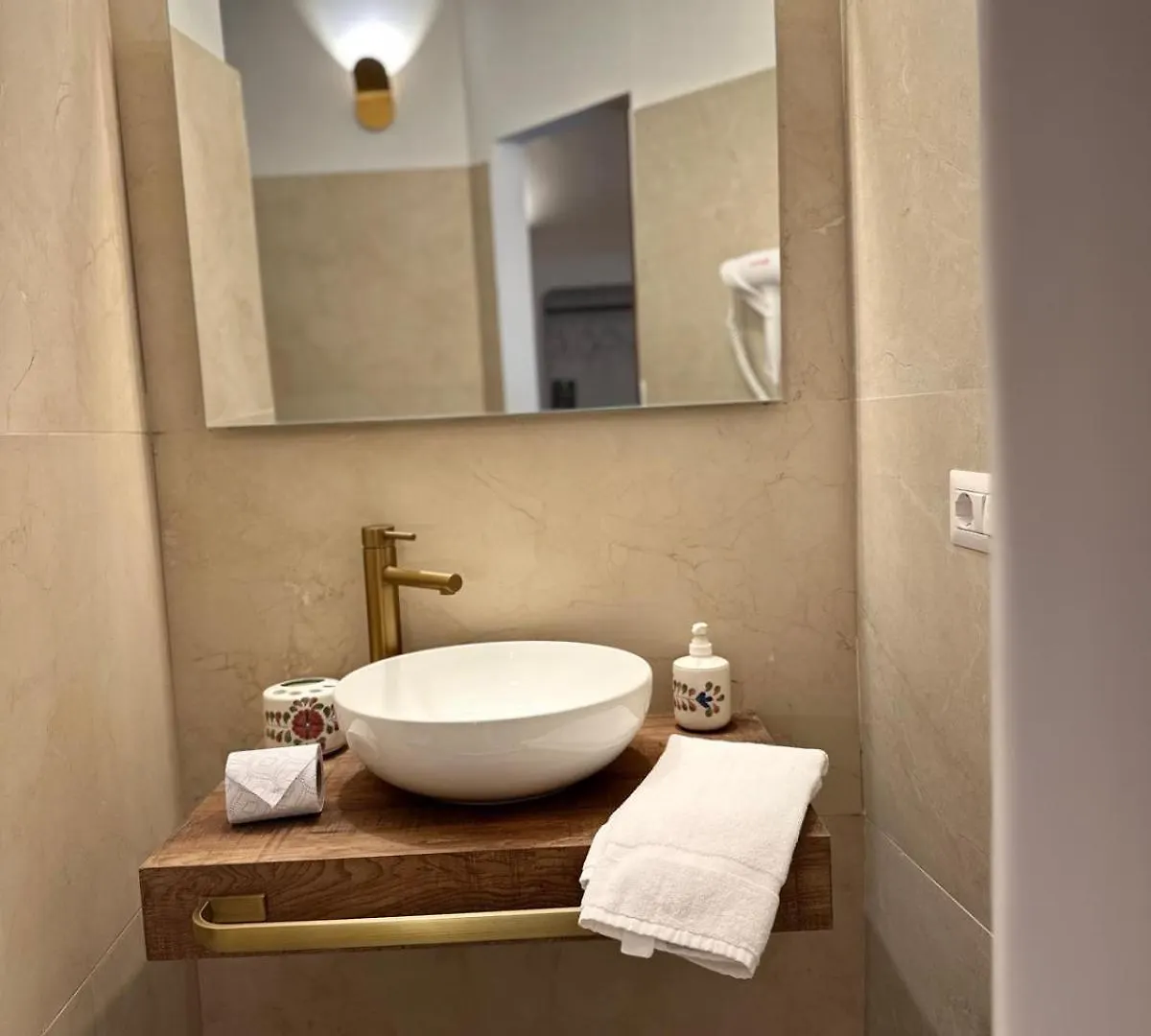 Bed & Breakfast Bed and Breakfast Ai 13 Gradoni Di Chiaia Napoli Italia